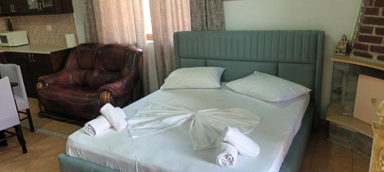 Apartments Resul Pushi คซามิล ภายนอก รูปภาพ